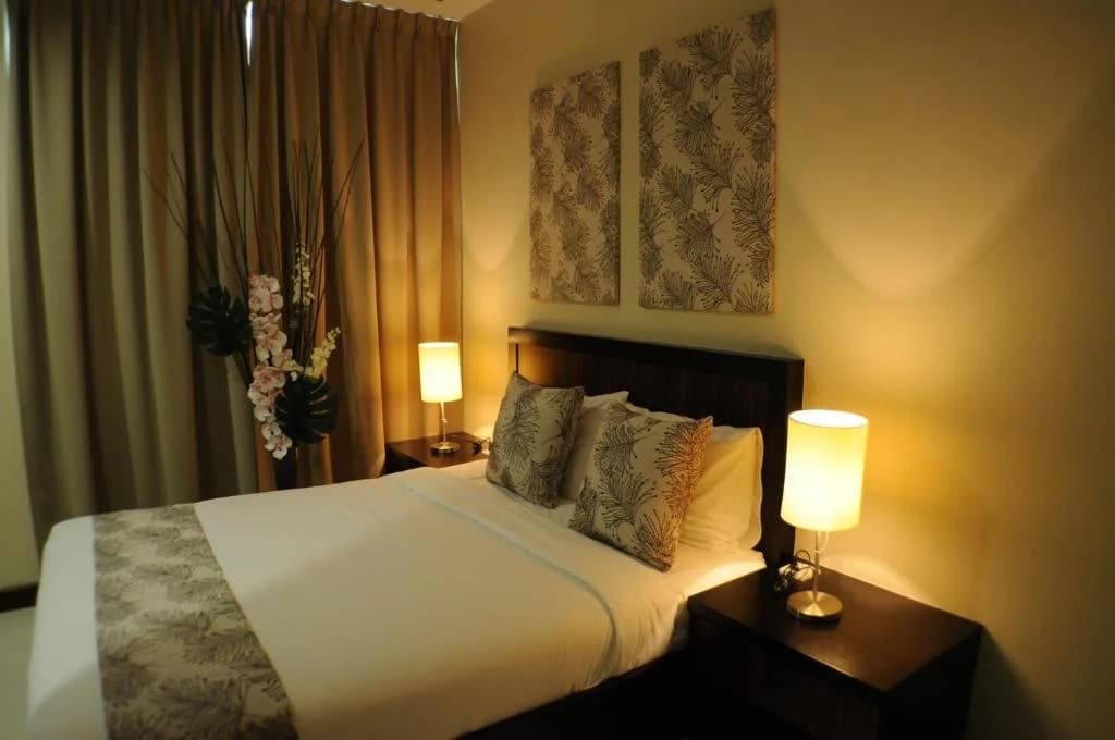 Marina Oriental Hotel - photo 2
