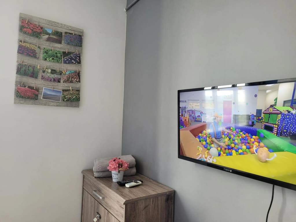 Seri Kembangan Facilities Level Free WIFI Cozy Home - 3Elements - photo 25