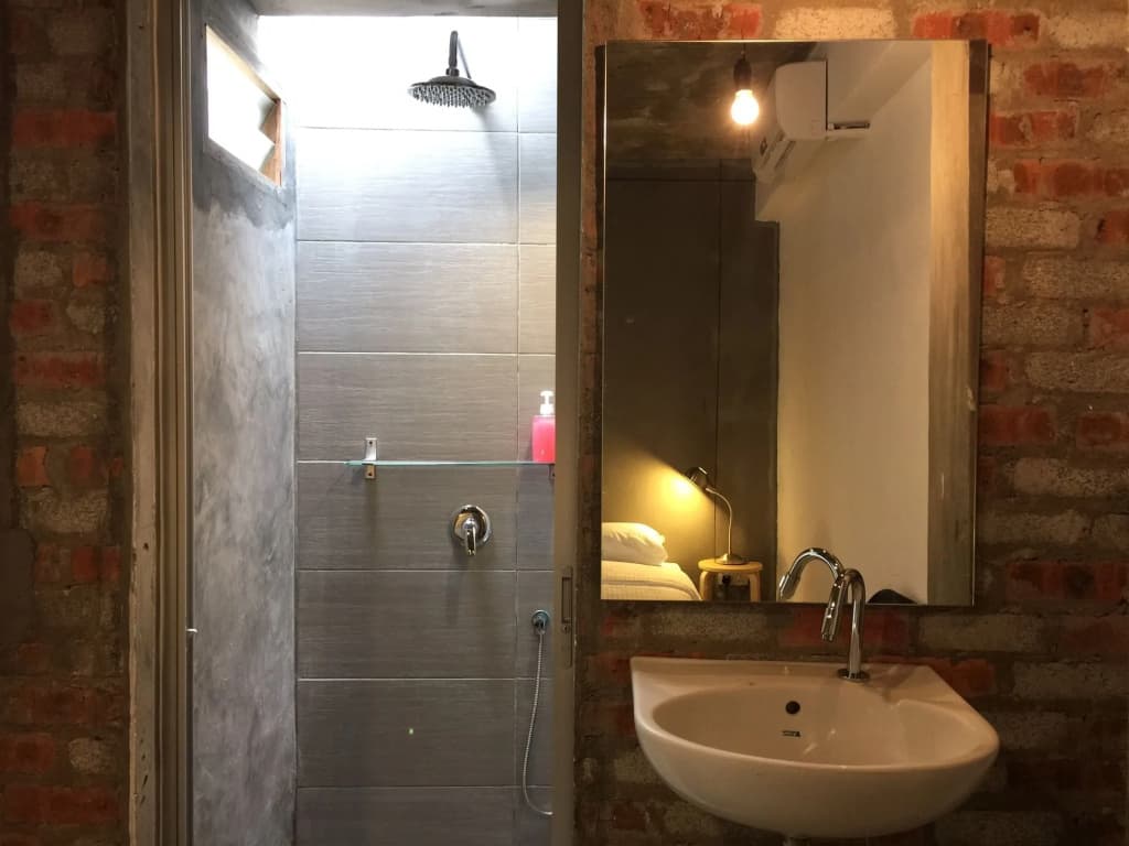 The Frame Guesthouse - Hostel - photo 10