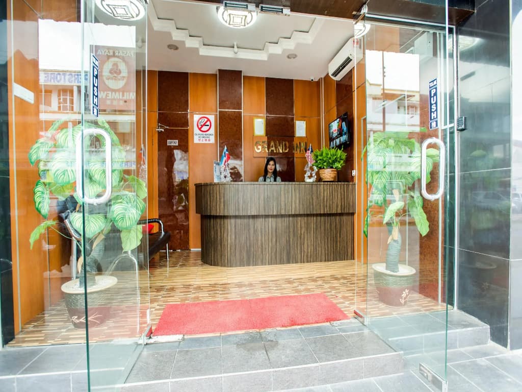 OYO 89712 Grand Inn - photo 2