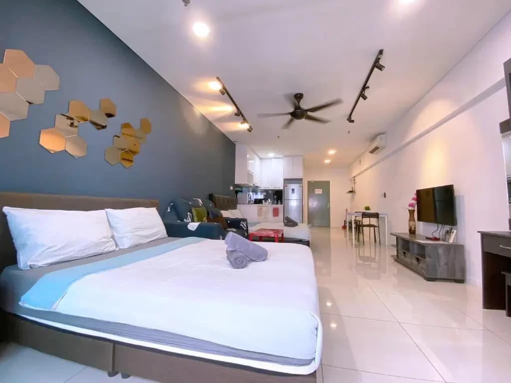 Mercu Summer Suite KLCC at Penguin Homes - photo 5