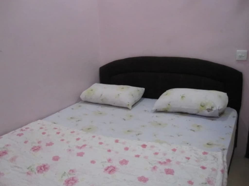 Budget Inn Hotel - photo 2