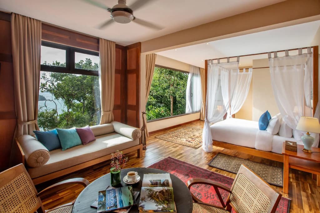 Ambong Pool Villas - photo 1