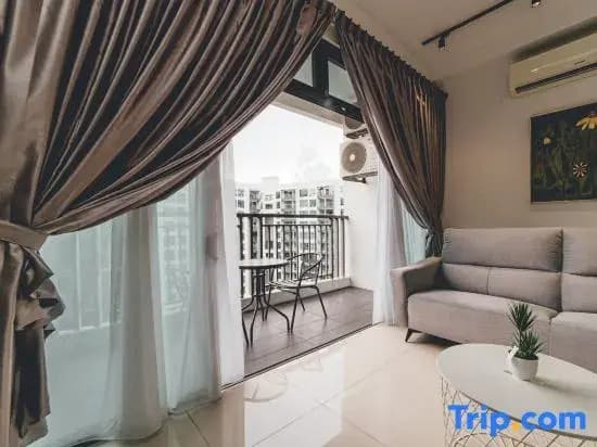 Perling 8scape 3BR Comfy Zone nr Bukitindah/Sutera - photo 1