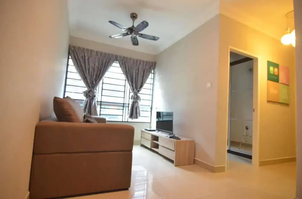 Makmoor Honeymoon Home - photo 3