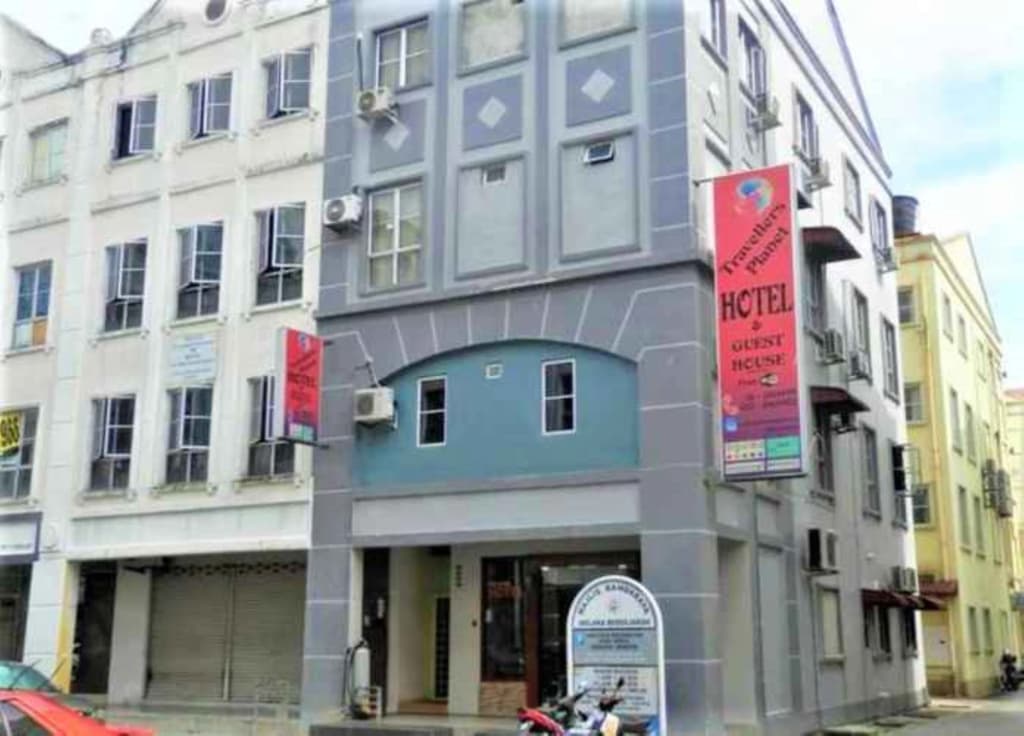 Travellers Planet Hotel & Guest House - photo 1