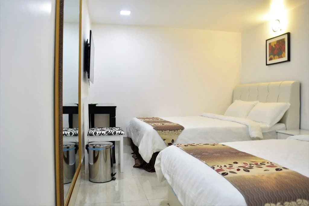 S Rose Hotel - photo 4