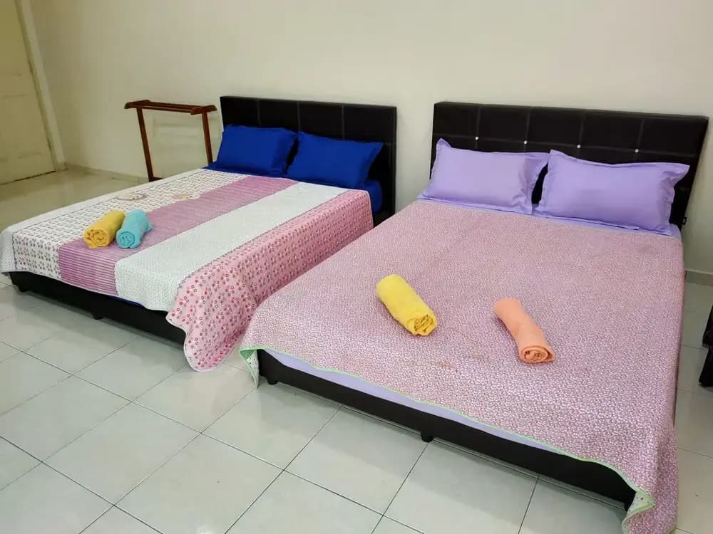 OYO 90228 D'anjung Villa 4bhk - photo 3
