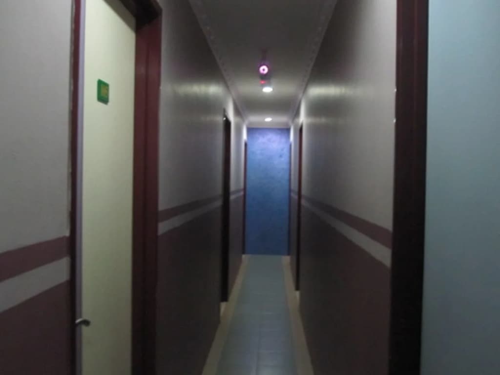 Budget Inn Hotel - photo 3
