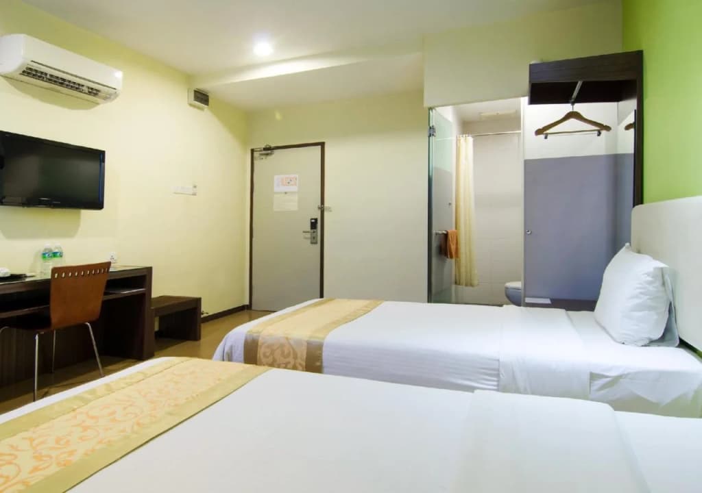 Eight Days Boutique Hotel - photo 3