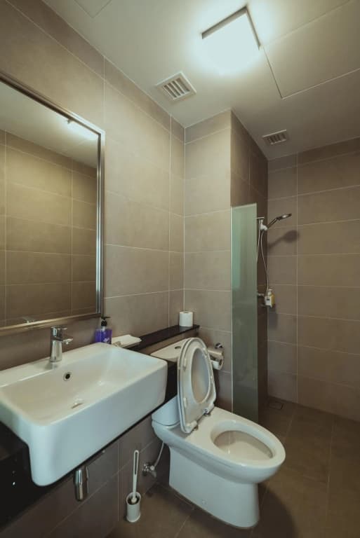 Muji Home 1 - Sea and City View 2BR at 218 Tropicana NEAR Komtar FoodHeaven Heritage with Netflix - photo 1