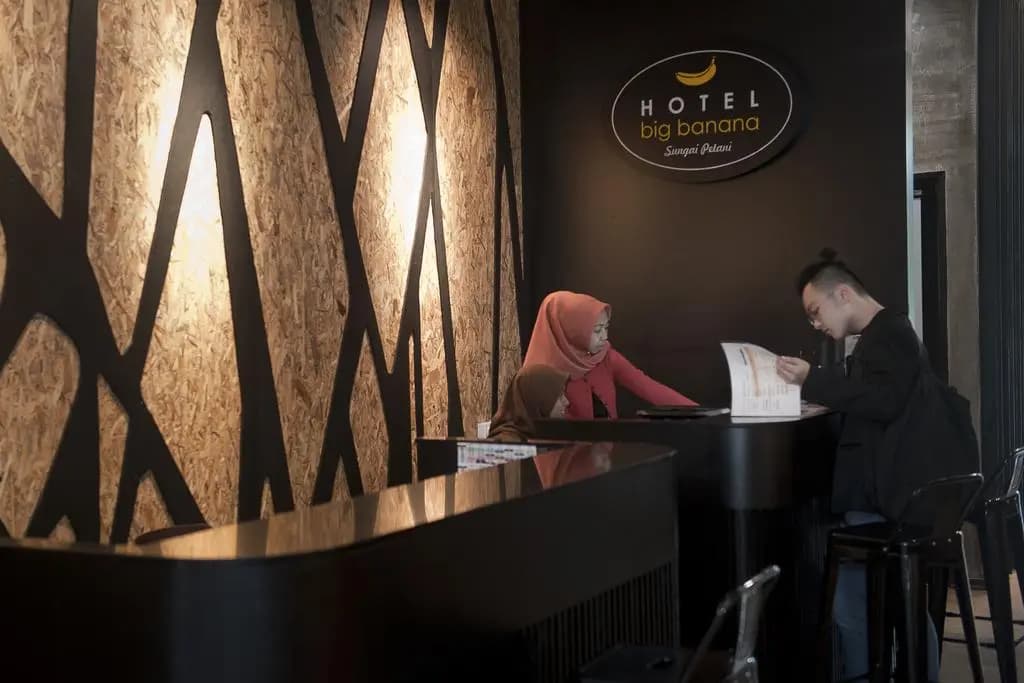 Big Banana Hotel - photo 25