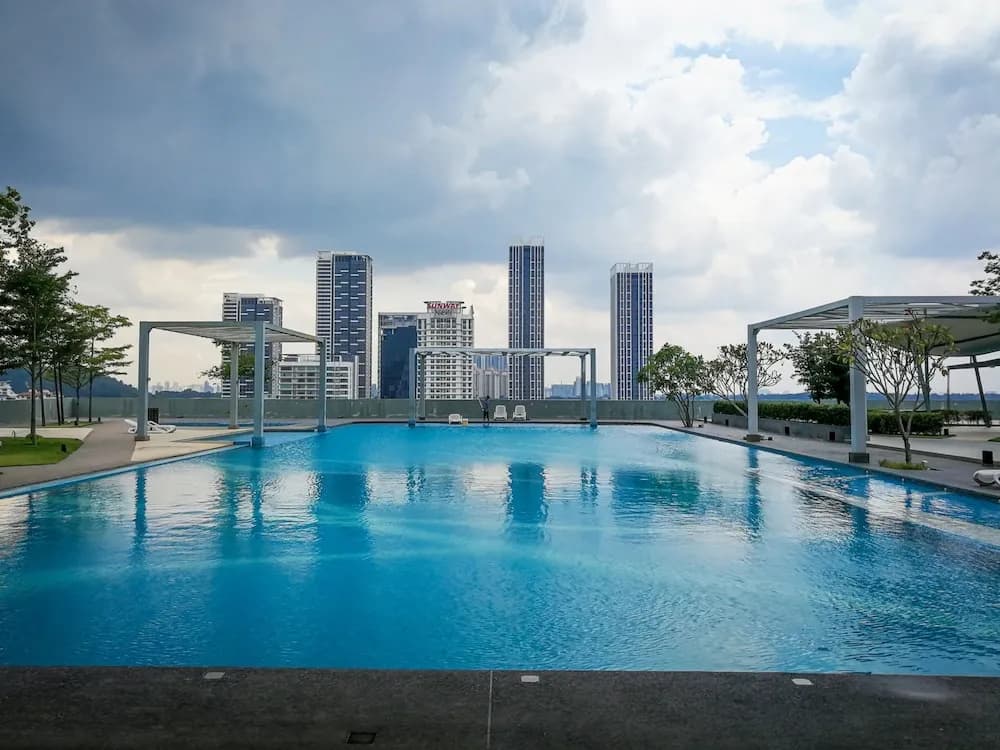 Encorp Strand Residences by Airhost - photo 16