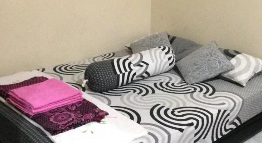Mangga Guesthouse - photo 2