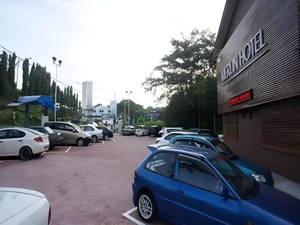 Merlin Hotel - photo 20