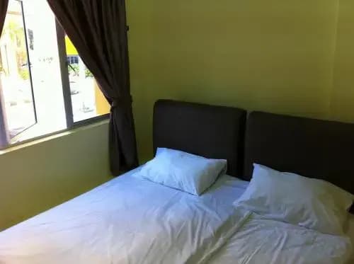 Hotel Budget UB Inn - photo 6