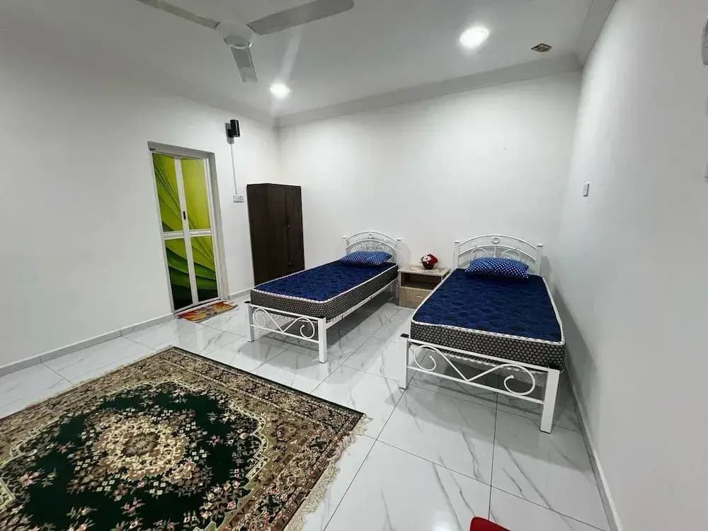 Capital O 91117 Noor Room Stay - photo 6
