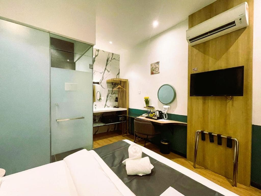 Season Point Hotel - photo 16