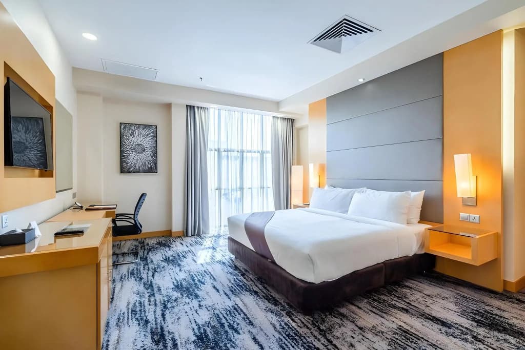 The Waterfront Hotel - photo 38