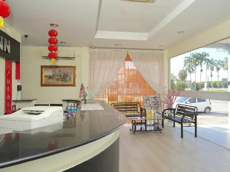Utama Inn by OYO Rooms - photo 5