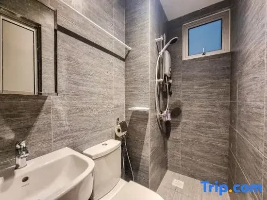 Gaya Resort Suites by CityNest - photo 3