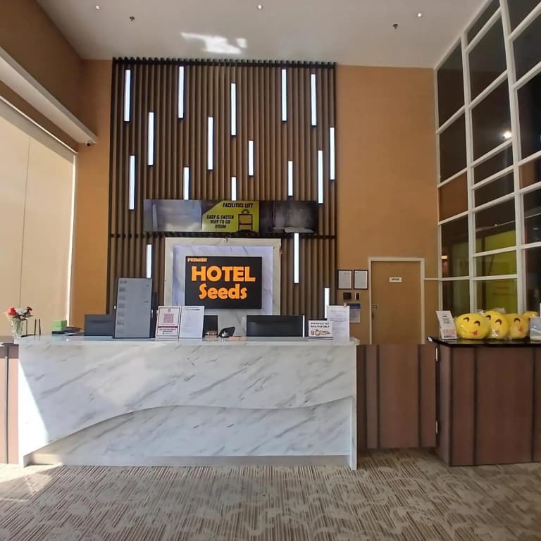 Top Holiday Hotel @ The Mines Seri Kembangan - photo 41