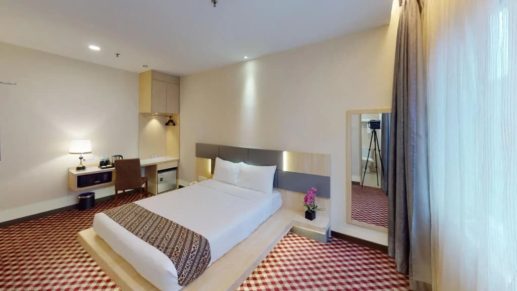 Metro Hotel - photo 27