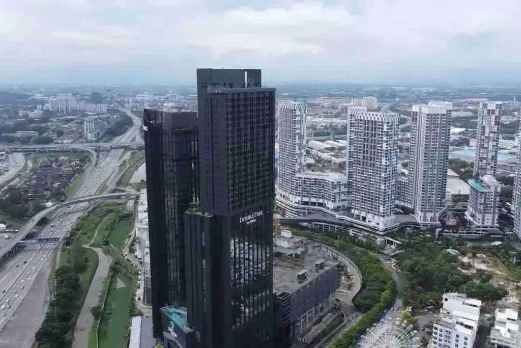 Hill10 Residence i-City by VEE -Wifi, Netflix & Parking - Comfy & Cozy - photo 15