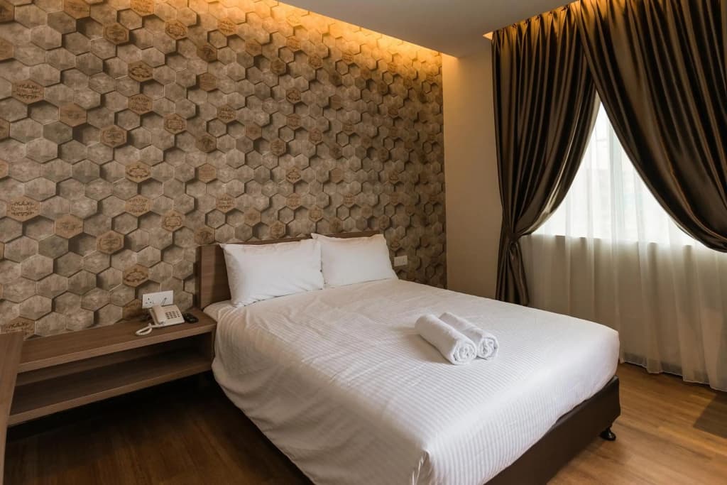 D Elegance Hotel - photo 4