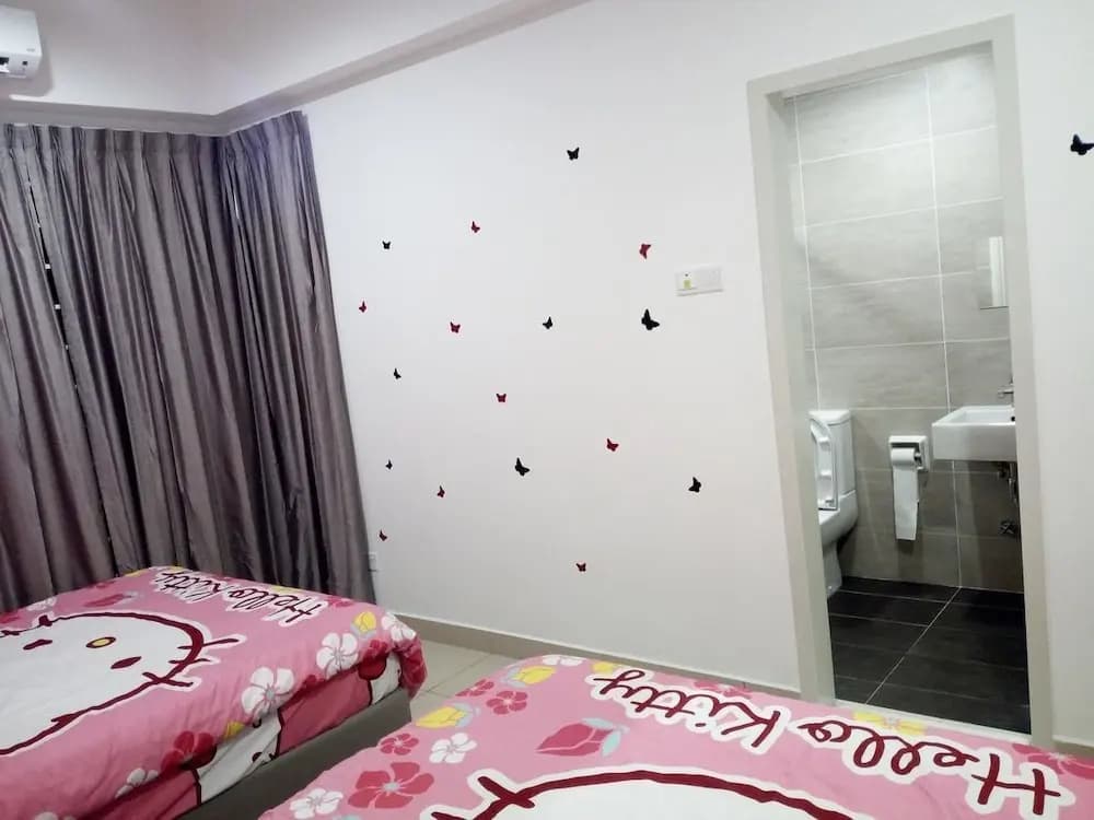 Golden Shine Homestay at Midhills Genting - photo 2