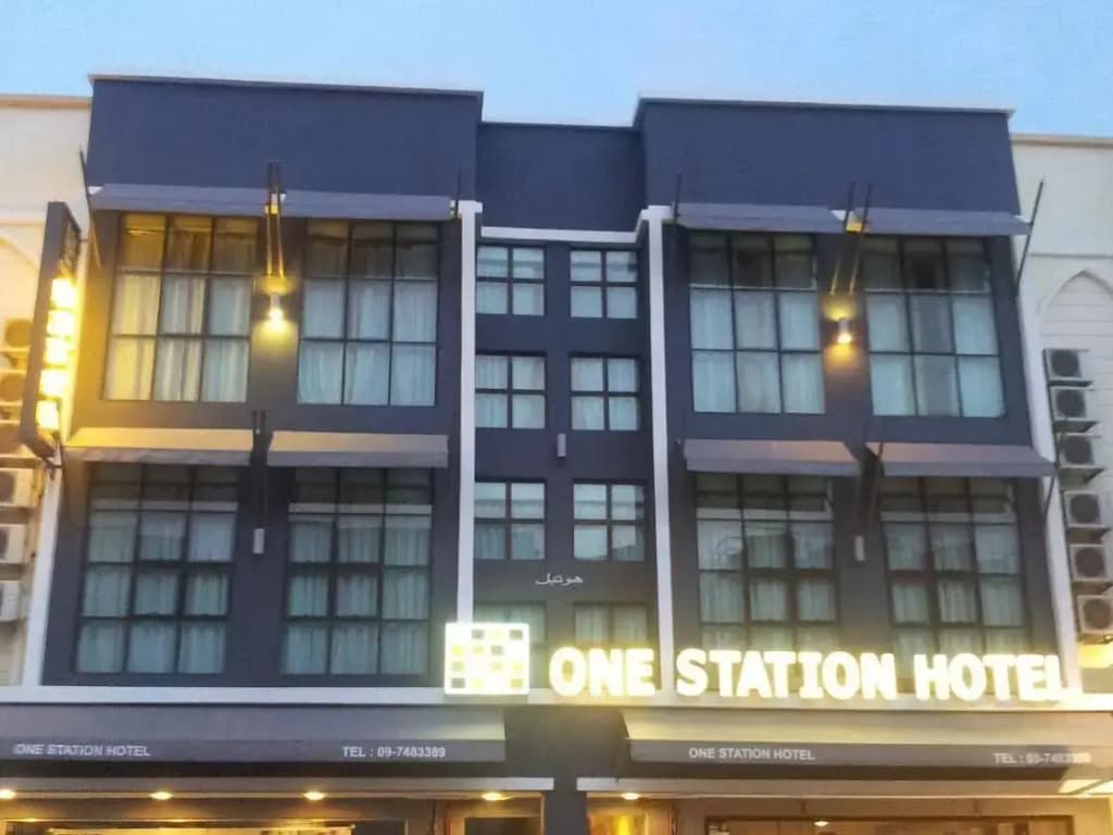 One Station Hotel - photo 1