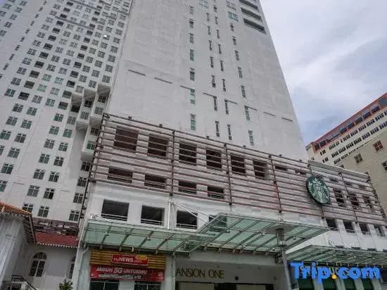 2-bedroom condo with free parking on premises. - photo 3