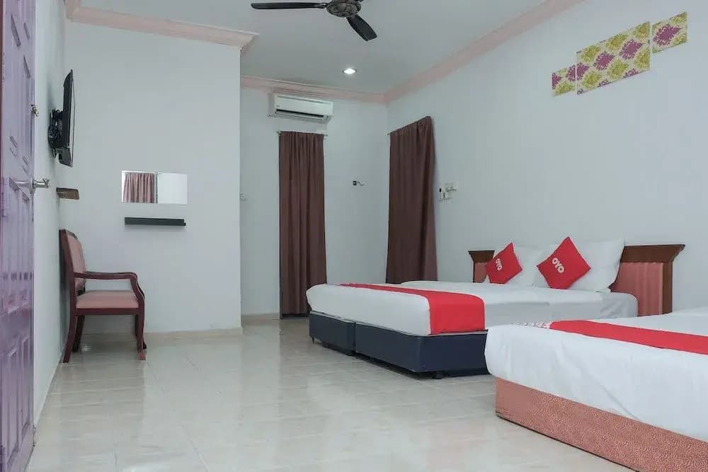OYO 90018 River Village Hotel - photo 6