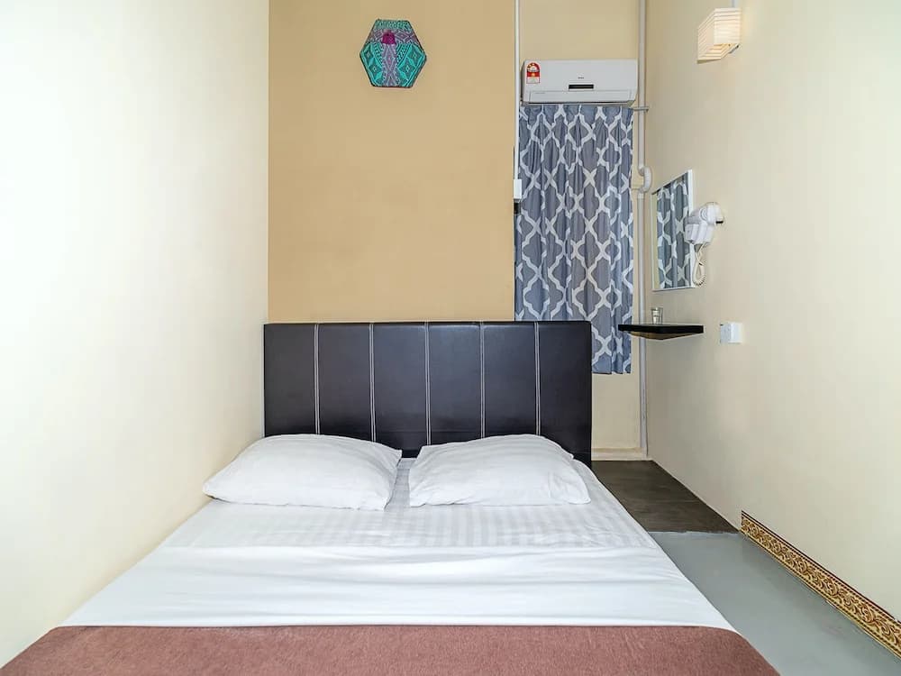 SPOT ON 90042 One Plaza Eco Hotel - photo 2