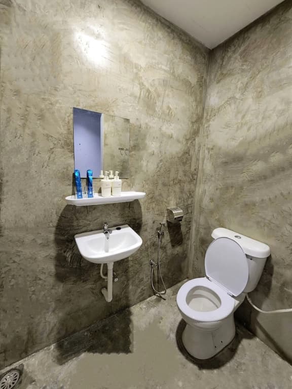 Gurney Coast Guest House by Sky Hive - photo 8