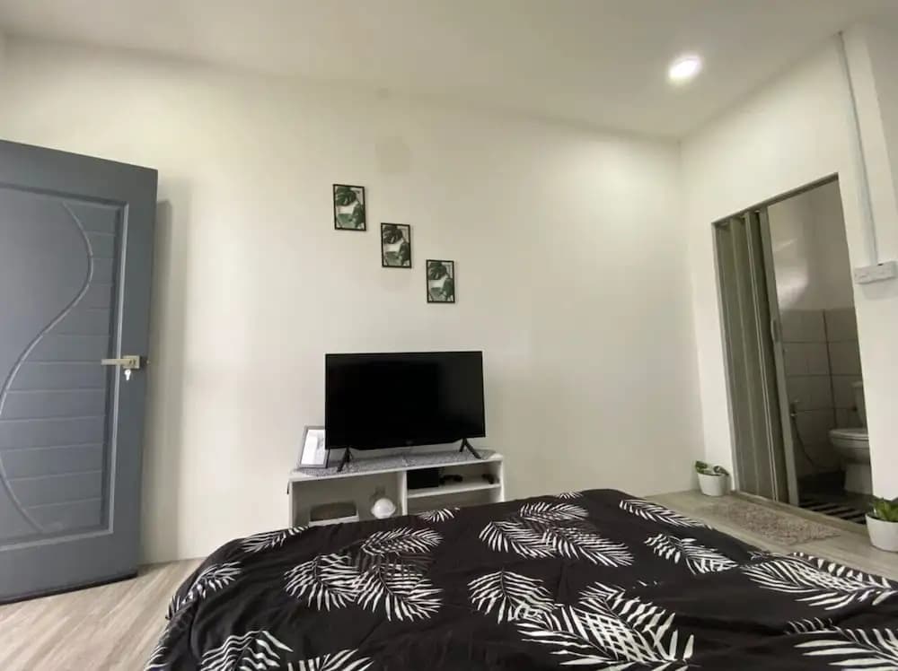OYO Homes 90650 Na Homesuite - main photo