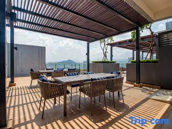Neu Suites | 8 - 9 Pax | KLCC & Gleneagles - photo 1