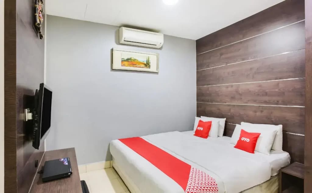 CT Hotel - photo 4