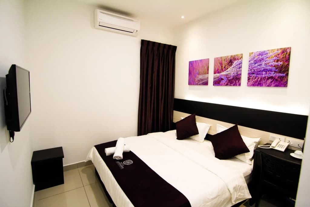 Hotel Lavender Senawang - photo 17
