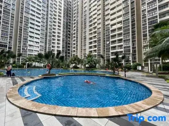 Modern Seaview Country Garden Danga Bay near CIQ | 3B3B - photo 1