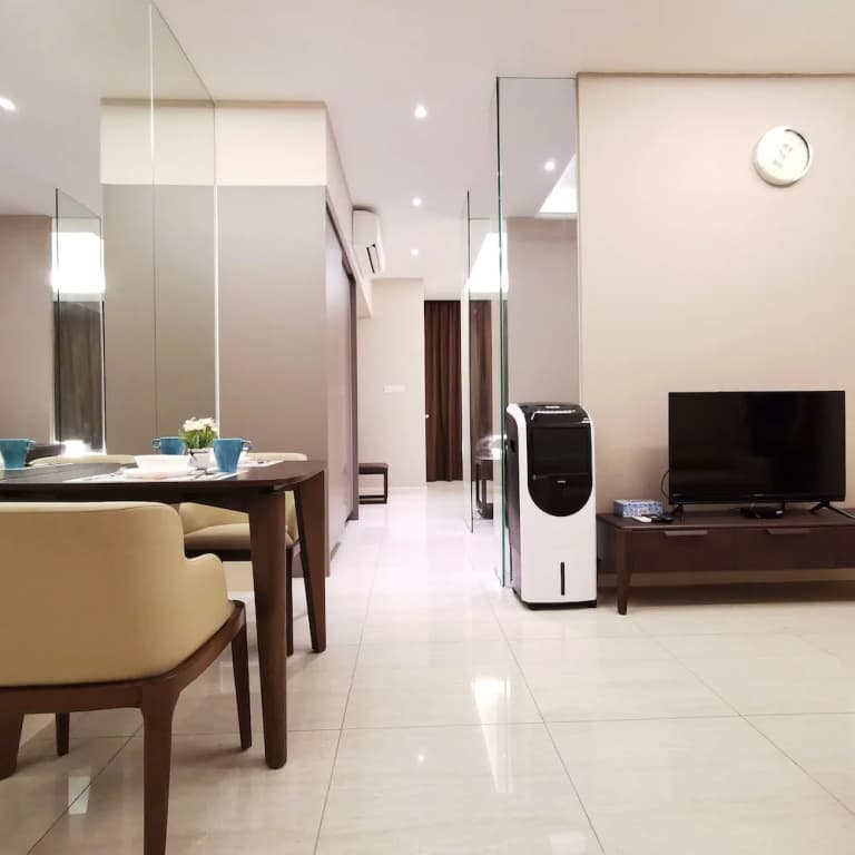 Sky Loft JB Guest House - photo 13