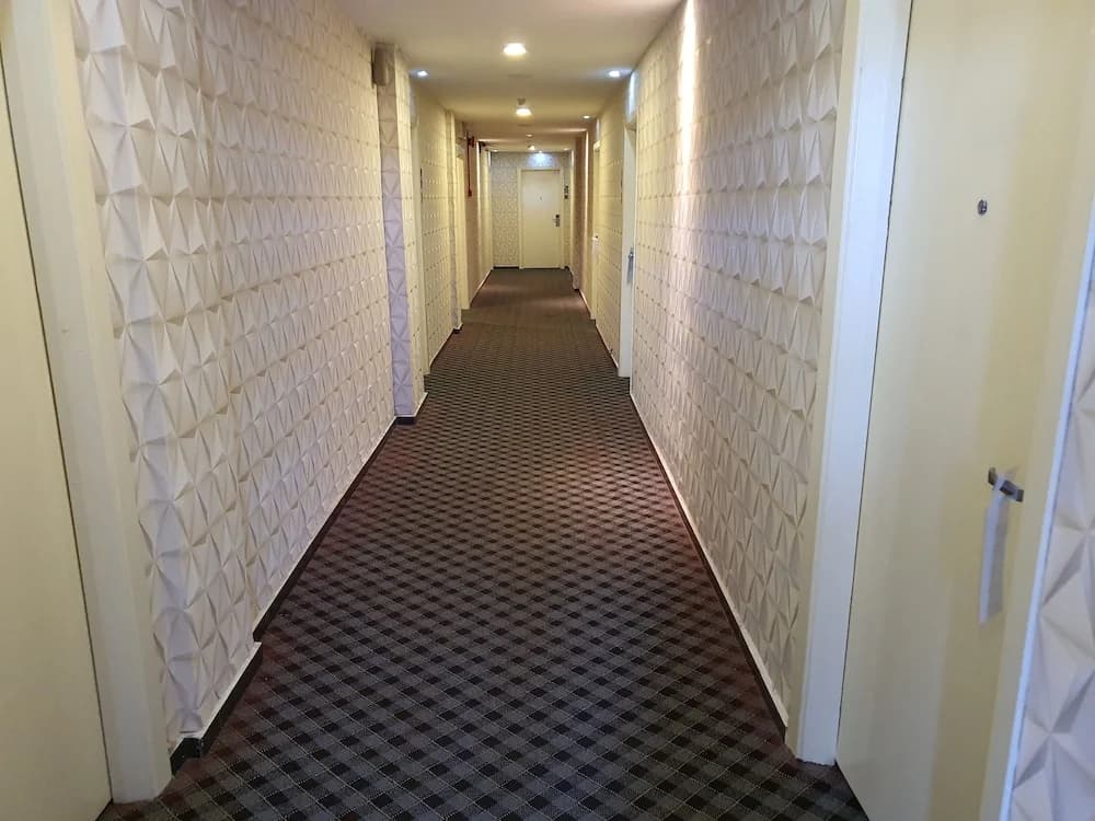 Grandeur Hotel and Spa - photo 11