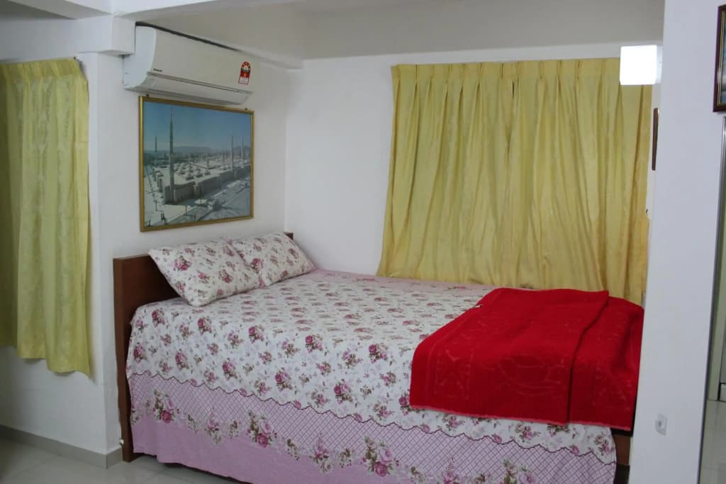 Macallum Budget Muslim Homestay - photo 4