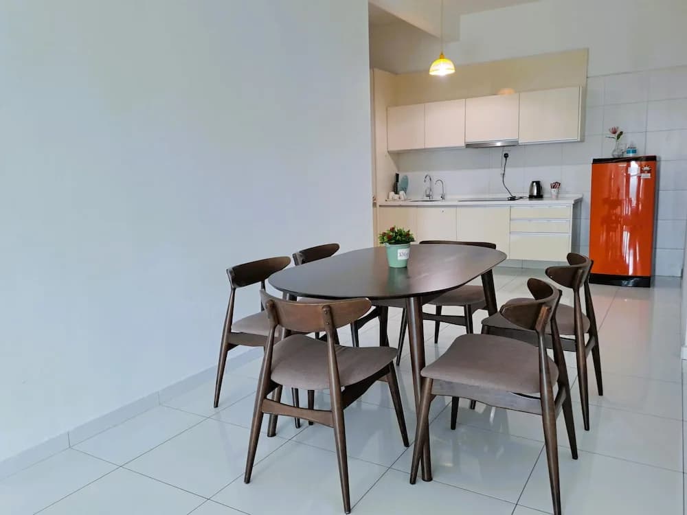 JB Bukit Indah Skyloft Suites - photo 11