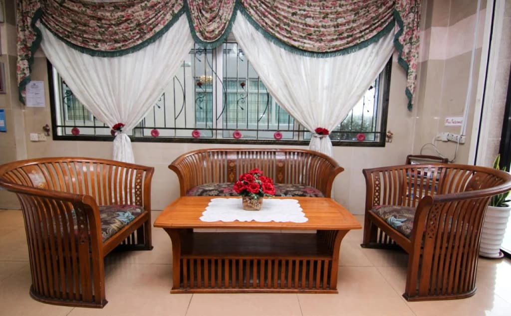 Hotel Zamburger Taman Nusa Bestari - photo 6
