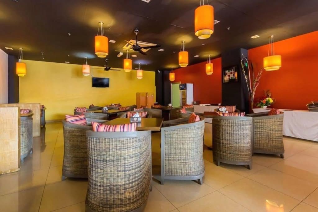 Dolphin Hotel, Chow Kit Kuala Lumpur - photo 17