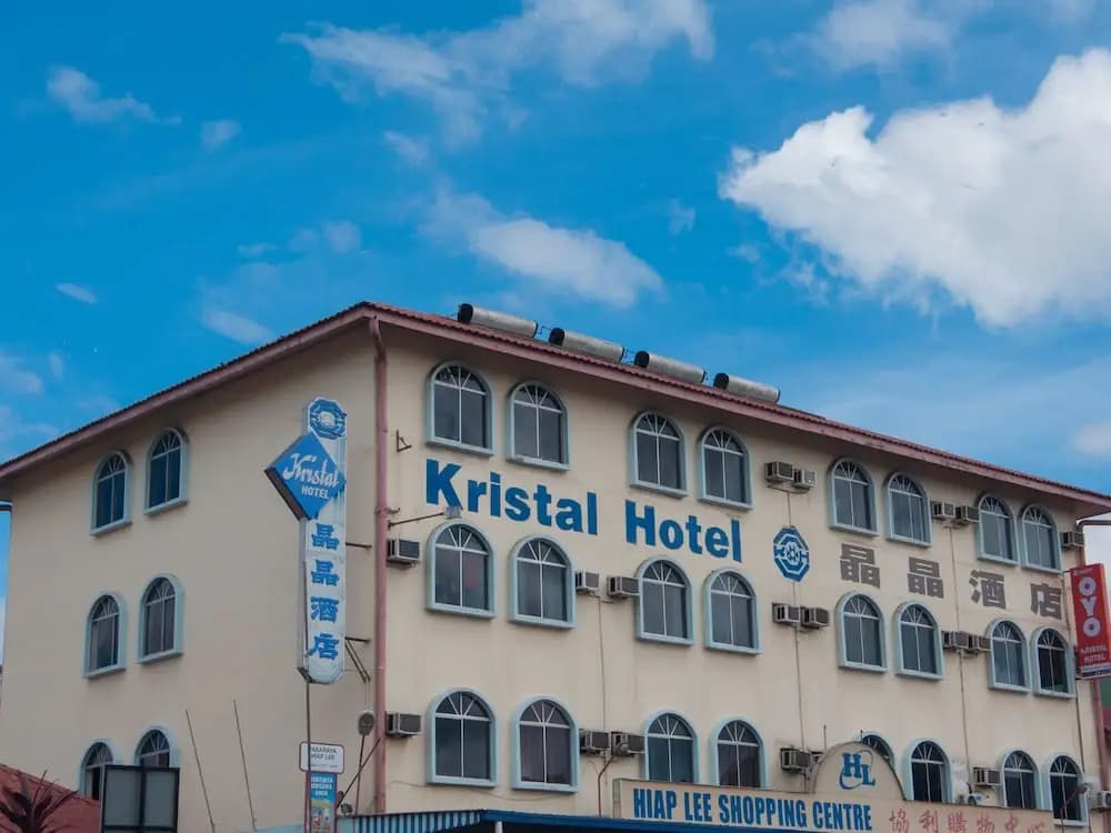 Kristal Hotel by OYO - photo 1