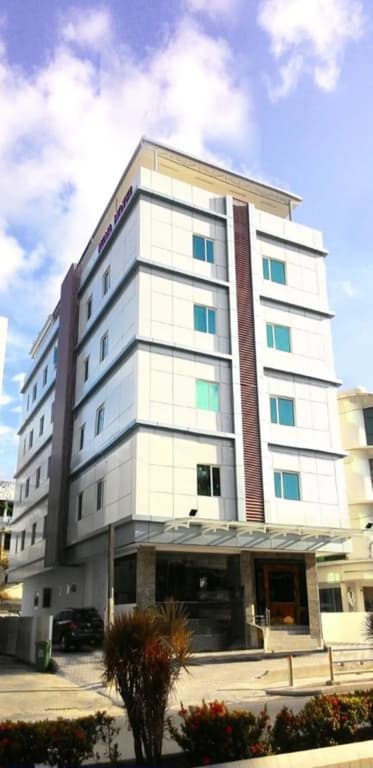 Nova Hotel Miri - photo 1