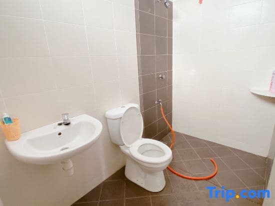 Niana Homestay Melaka - near town - photo 4