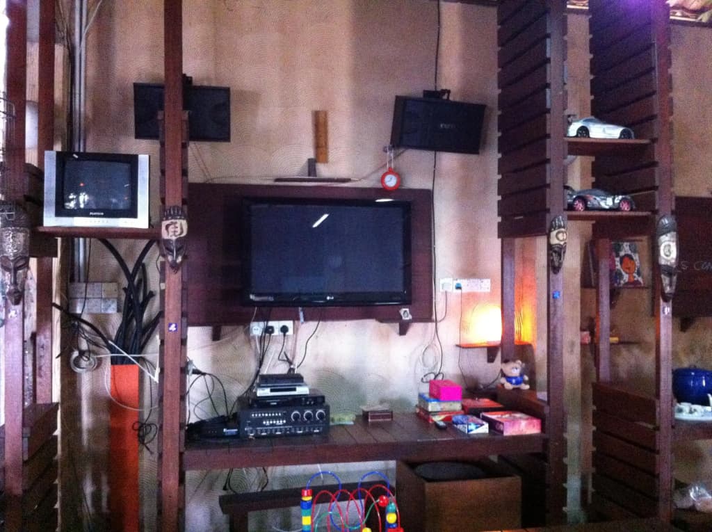 TnT Novelty House - photo 3